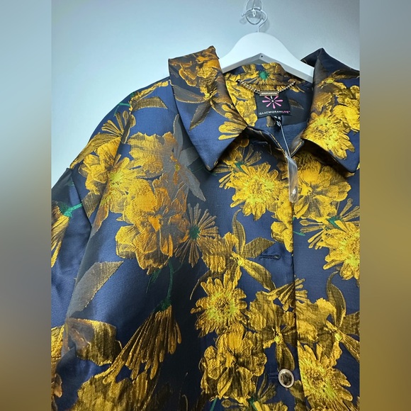 NWT Isaac Mizrahi Jacquard Floral Navy and gold Fleece Lined elegant jacket. 3X - Picture 14 of 17